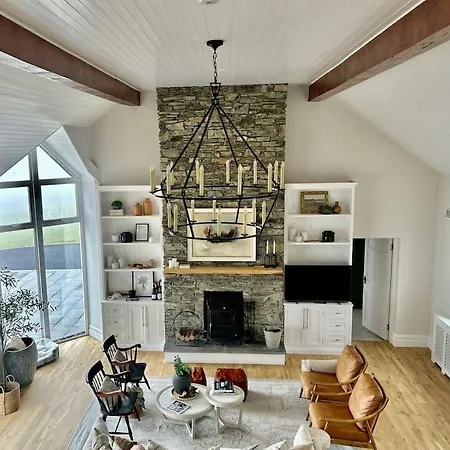 St Finian's Bay Hideaway Holiday home