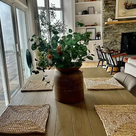 Holiday home St Finian's Bay Hideaway *